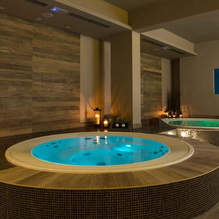 צ'זנה Hotel Casali מראה חיצוני תמונה